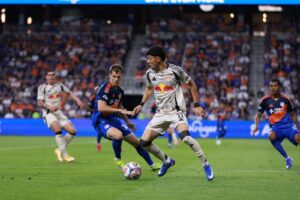 Red Bull New York winger Jorge Ruvalcaba performs a dribble.