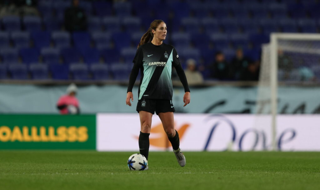 Gotham FC defender Kayla Duran in action.