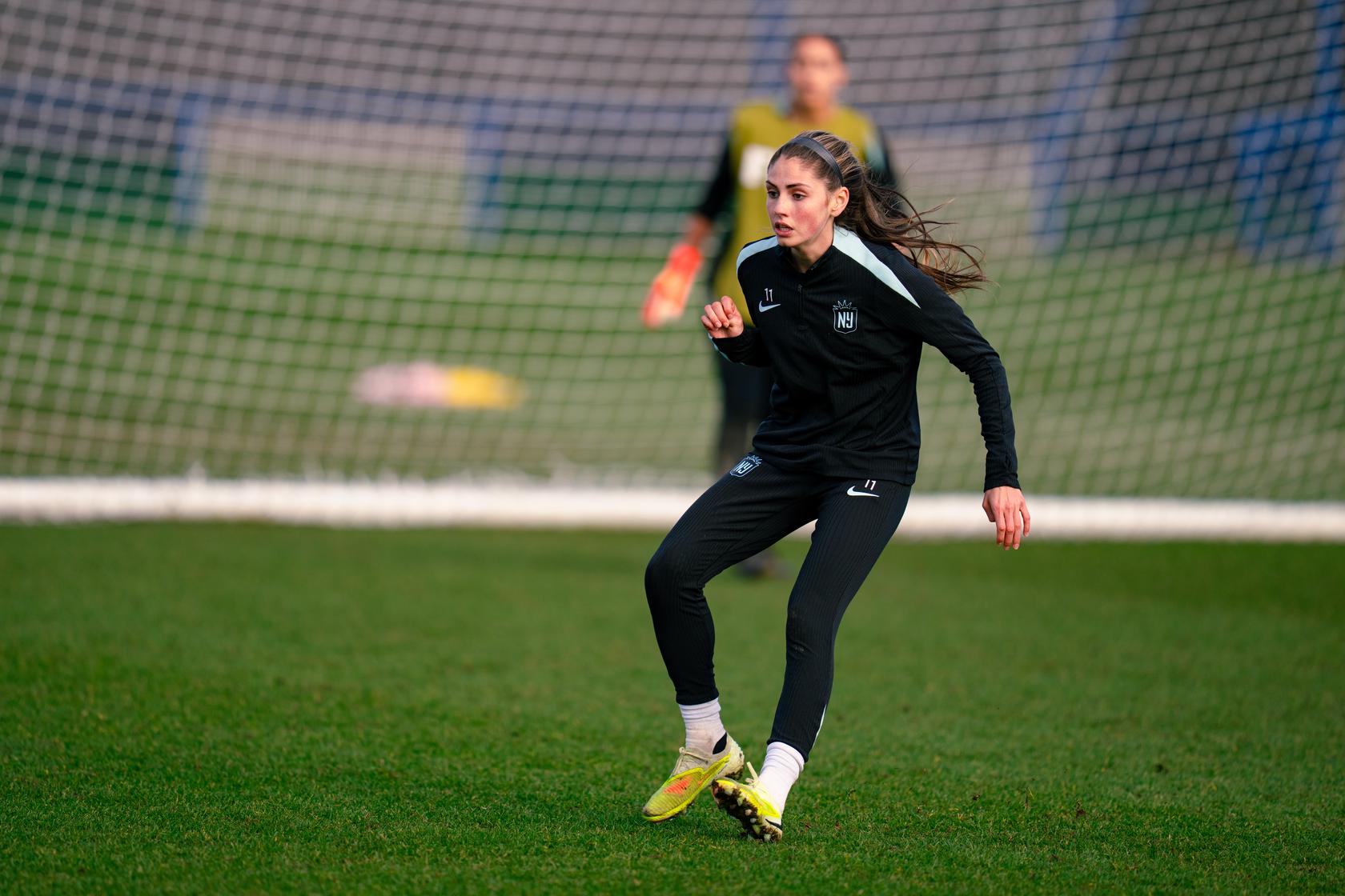 Gotham FC midfielder Sarah Schupansky engages in training drills.