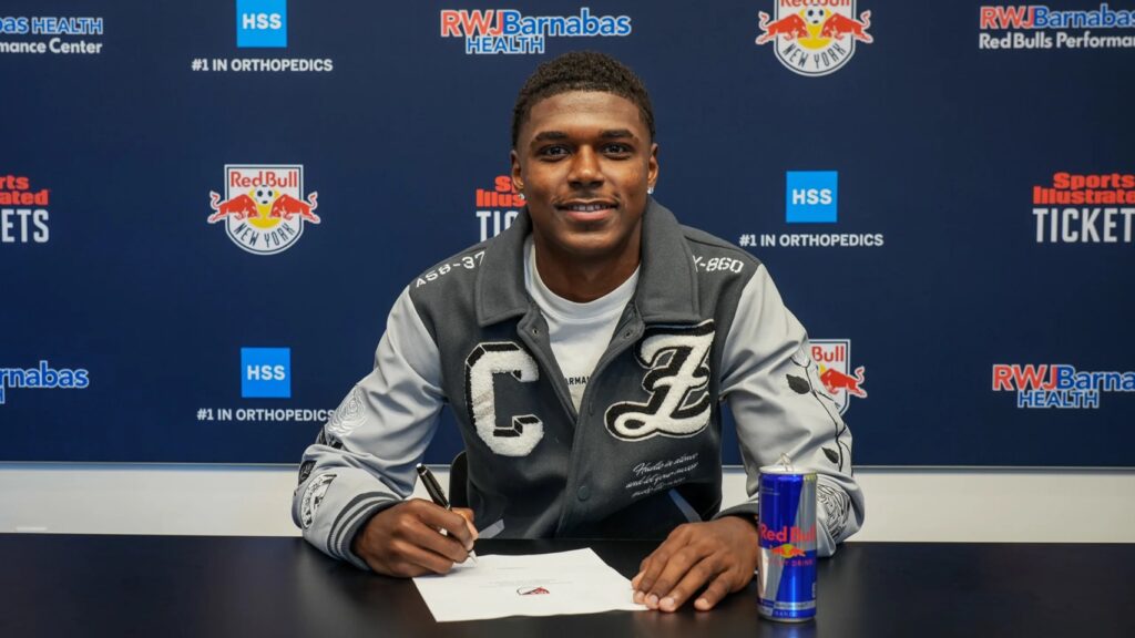Forward Mijahir Jiménez signs a contract with Red Bull New York.